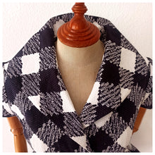 Charger l'image dans la galerie, 1950s - Stunning French Black & White Cotton Dress - W24 (60cm)