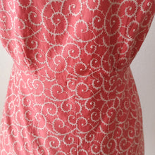 Charger l'image dans la galerie, 1950s - Helene Couture, France - Salmon Pink Embroidery Dress - W28.5/29 (72/74cm)