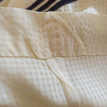 Charger l'image dans la galerie, 1940s 1950s - Gorgeous Yellow Smoked Cotton Dress - W29 (74cm)