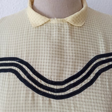 Charger l'image dans la galerie, 1940s 1950s - Gorgeous Yellow Smoked Cotton Dress - W29 (74cm)