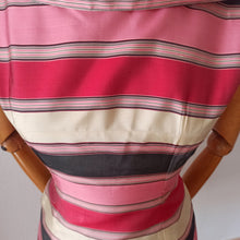 Carica l'immagine nel visualizzatore di Gallery, 1950s 1960s - Stunning Pink & Grey Silk Dress - W26 (66cm)