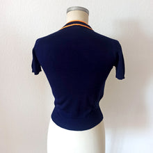 Laden Sie das Bild in den Galerie-Viewer, 1960s - GRELOT, Spain - Deadstock NWT Deluxe Knit Top - S/M