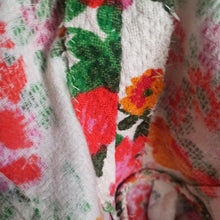 Load image into Gallery viewer, 1950s - Paris - Colorful Textured Cotton Floral Dress - W24 (62cm)