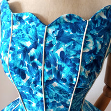 Charger l'image dans la galerie, 1950s - JACMY, France - Spectacular Haute Couture Dress - W27.5 (70cm)