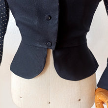 Laden Sie das Bild in den Galerie-Viewer, 1960s Does 1940s - Black Dotted Crepe Blouse - W27 (68cm)