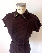 Cargar imagen en el visor de la galería, 1940s - Gorgeous Brown Chocolate Rayon Crepe Top - W33 (84cm)