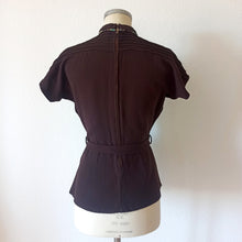 Cargar imagen en el visor de la galería, 1940s - Gorgeous Brown Chocolate Rayon Crepe Top - W33 (84cm)