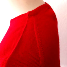 Charger l'image dans la galerie, 1960s - Deadstock - SPLAY, Spain - Red Knit Top - Size L/XL