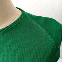 Cargar imagen en el visor de la galería, 1960s - Deadstock - RECODER, Spain - Green Knit Top - Size Large