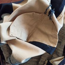 Load image into Gallery viewer, 1940s - Amazing Black & Mustard Yellow Cotton Dress - W25 (64cm)