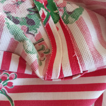 Cargar imagen en el visor de la galería, 1940s - Cute Candy Stripes Floral Cotton Dress - W30 (76cm)