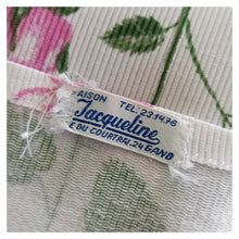 Charger l'image dans la galerie, 1950s - JAQUELINE, France - Adorable Roseprint Cotton Dress - W28.5 (72cm)