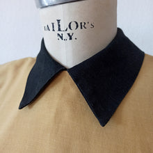 Load image into Gallery viewer, 1940s - Amazing Black & Mustard Yellow Cotton Dress - W25 (64cm)