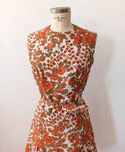 Laden Sie das Bild in den Galerie-Viewer, 1960s - MARY BEYREIS, Paris - Floral Cotton Dress - W32 (82cm)