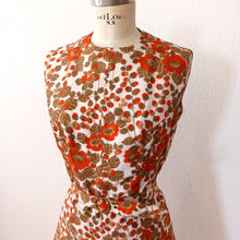 Laden Sie das Bild in den Galerie-Viewer, 1960s - MARY BEYREIS, Paris - Floral Cotton Dress - W32 (82cm)