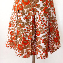 Laden Sie das Bild in den Galerie-Viewer, 1960s - MARY BEYREIS, Paris - Floral Cotton Dress - W32 (82cm)