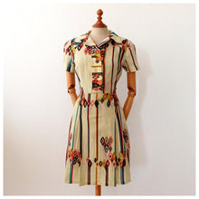 Charger l'image dans la galerie, 1960s - Gorgeous Diamonds Print Smoked Cotton Dress - W29 (74cm)