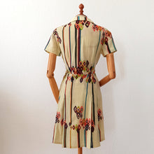 Charger l'image dans la galerie, 1960s - Gorgeous Diamonds Print Smoked Cotton Dress - W29 (74cm)