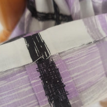Charger l'image dans la galerie, 1950s - Lovely Purple Black Cotton Dress - W26 (66cm)