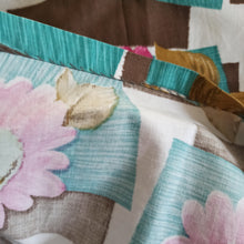 Charger l'image dans la galerie, 1950s - Fabulous German Abstract Floral Dress - W29 (74cm)