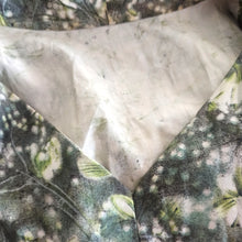 Charger l'image dans la galerie, 1950s - Spectacular Green Floral Dress - W30 (76cm)