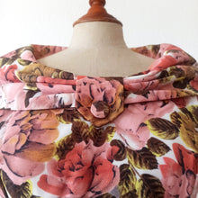 Charger l'image dans la galerie, 1950s - Stunning French Roseprint Dress - W26 (66cm)