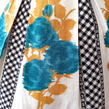 Charger l'image dans la galerie, 1950s - Gorgeous Black & White Floral Dress - W34 (86cm)