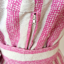 Charger l'image dans la galerie, 1950s - JEAN-JACQUES BIDEL, Paris - Exquisite Pink & White Dress - W29 (74cm)