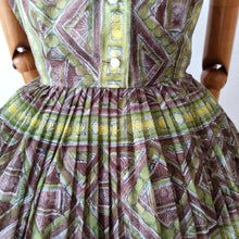 Charger l'image dans la galerie, 1950s 1960s - Gorgeous Abstract Dress - W30 (76cm)