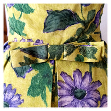 Load image into Gallery viewer, 1950s 1960s - Stunning Lime Floral Print Cotton Dress - W30 (76cm)