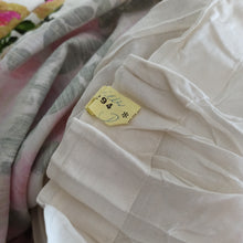 Charger l'image dans la galerie, 1950s - Stunning German Roseprint Dress - W25 (64cm)