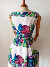 Charger l'image dans la galerie, 1950s - HEINZ OESTERGAARD, Berlin - Mushrooms Novelty Dress - W24 (60cm)