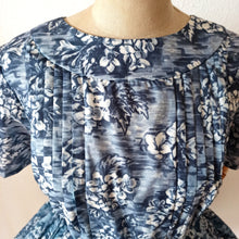 Charger l'image dans la galerie, 1950s - TREVIRA, Germany - Stunning Blue Floral Dress - W34 (86cm)