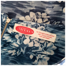 Charger l'image dans la galerie, 1950s - TREVIRA, Germany - Stunning Blue Floral Dress - W34 (86cm)