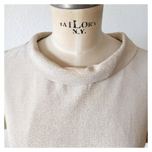 Charger l'image dans la galerie, 1960s - Gorgeous Ivory Gold Lurex Top - Size S/M