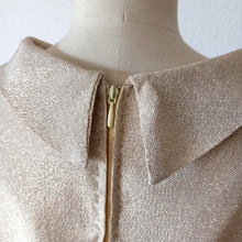 Charger l'image dans la galerie, 1960s - Gorgeous Ivory Gold Lurex Top - Size S/M