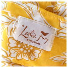 Charger l'image dans la galerie, 1950s 1960s - LESLIE FAY, USA - Adorable Bow Collar Dress - W27 (68cm)