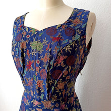 Charger l'image dans la galerie, 1950s - Stunning Oriental Embroidery Jacket & Dress Set - W30 (76cm)