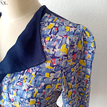 Charger l'image dans la galerie, 1940s - Gorgeous Abstract Cold Rayon Crepe Belted Blouse - W28 (72cm)