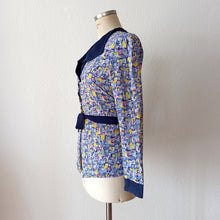 Charger l'image dans la galerie, 1940s - Gorgeous Abstract Cold Rayon Crepe Belted Blouse - W28 (72cm)