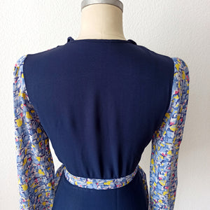 1940s - Gorgeous Abstract Cold Rayon Crepe Belted Blouse - W28 (72cm)