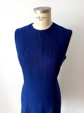 Laden Sie das Bild in den Galerie-Viewer, 1960s - PRESTIGE by David Presson, Boston - Rayon Dress - W33 (84cm)
