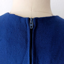 Laden Sie das Bild in den Galerie-Viewer, 1960s - PRESTIGE by David Presson, Boston - Rayon Dress - W33 (84cm)