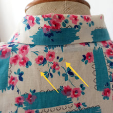 Cargar imagen en el visor de la galería, 1950s - Adorable Floral Cotton Belted Dress - W31 (78cm)