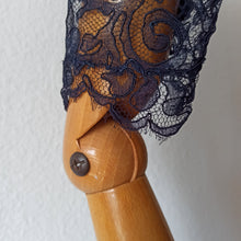 Charger l'image dans la galerie, 1940s 1950s - Outstanding Beauty Lace Dress  - W25/26 (64/66cm)