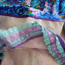 Charger l'image dans la galerie, 1950s 1960s - BOUTIQUE-SORA FASHIONS, France - Rayon Silk Dress - W26 (66cm)