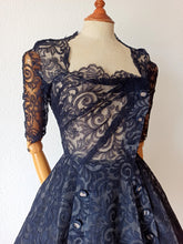 Charger l'image dans la galerie, 1940s 1950s - Outstanding Beauty Lace Dress  - W25/26 (64/66cm)