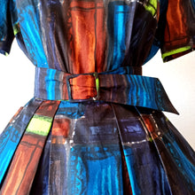 Charger l'image dans la galerie, 1950s - Spectacular German Abstract Cotton Silk Dress - W28.5 (72cm)