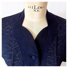 Cargar imagen en el visor de la galería, 1940s - Exquisite Ink Blue Smoked Rayon Dress  - W32 (82cm)