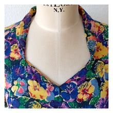 Load image into Gallery viewer, 1940s - Germany - Colorful Floral Cold Rayon Dress  - W30 (76cm)